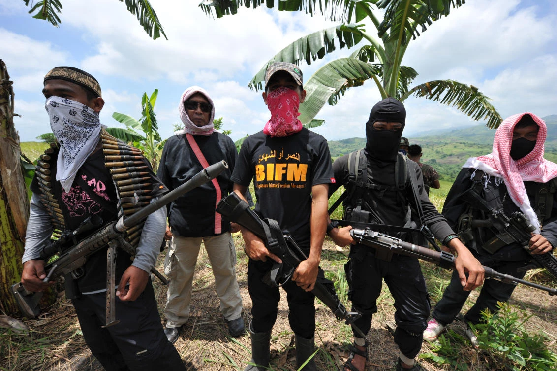 Philippine troops retake town after standoff with pro-Daesh militants