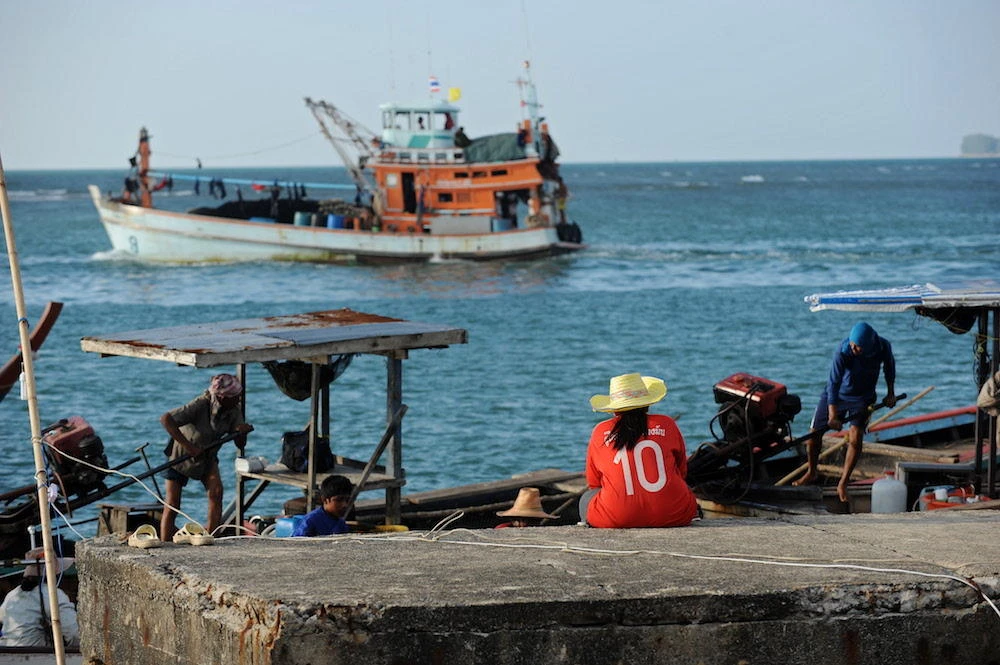 Thai authorities say boat death toll at 17