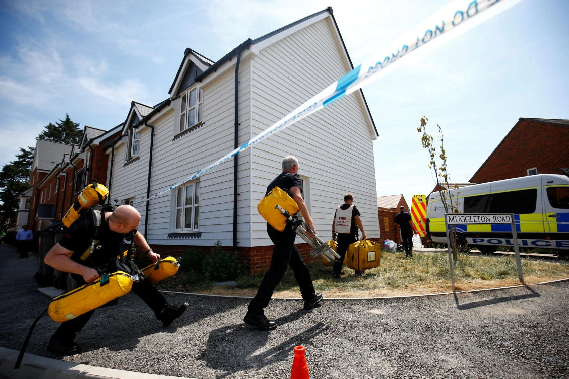 UK police hunt object that poisoned couple with nerve agent