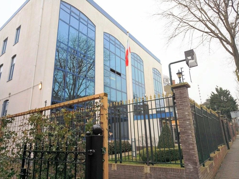 Netherlands expels two Iranian embassy staff: Dutch intelligence service