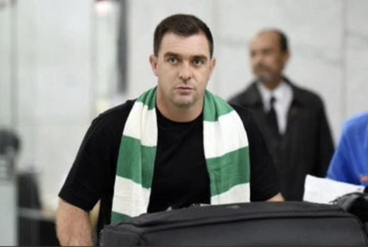 Pablo Guede arrives in Jeddah to start work as Al-Ahli coach. (@ALAHLI_FCEN)