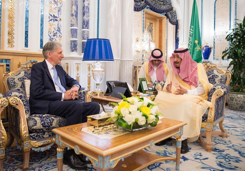 King Salman receives British Chancellor Philip Hammond