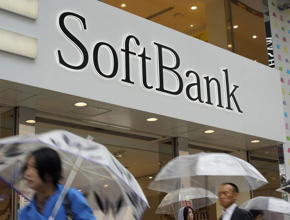SoftBank prepares to list its domestic telecoms unit in what could be the largest Japanese IPO in nearly two decades. (Reuters)