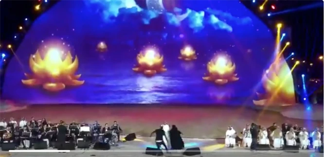 Saudi woman nabbed after hugging male singer at Souq Okaz