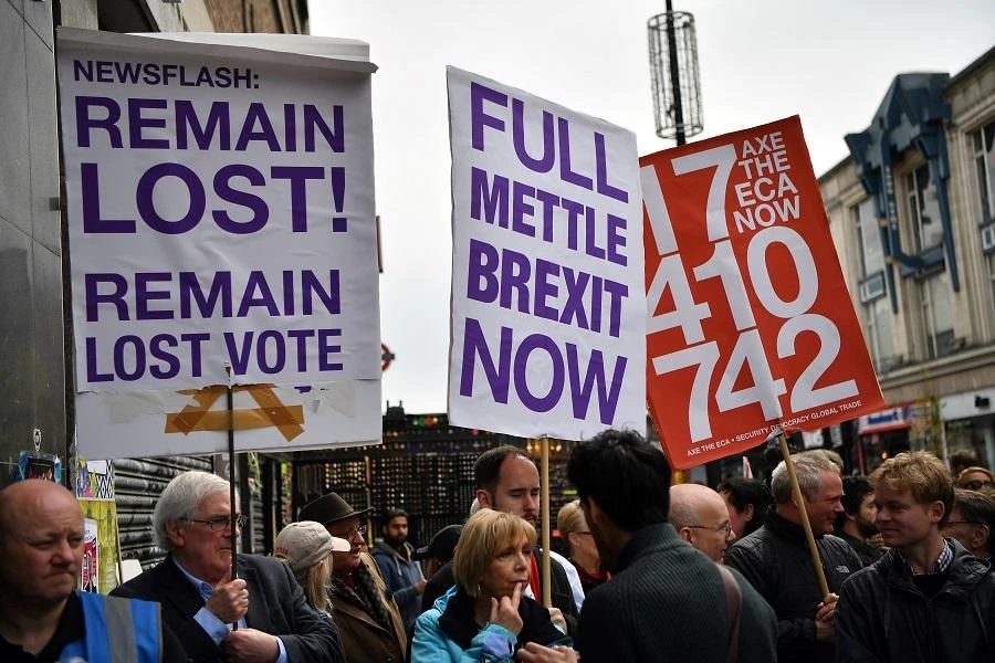 The Electoral Commission said the winning side in the referendum had worked together with a smaller pro-Brexit group called BeLeave to get around campaign finance rules. (File photo: AFP)
