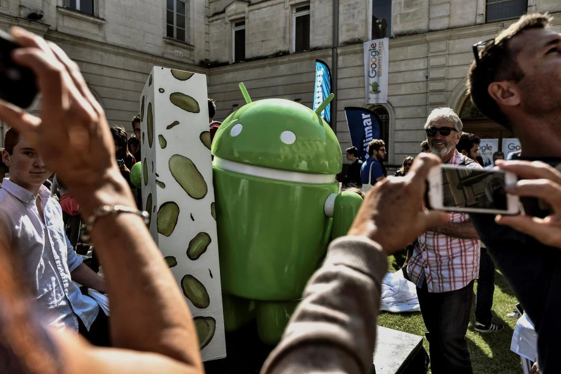 Android software puts Google at heart of mobile life