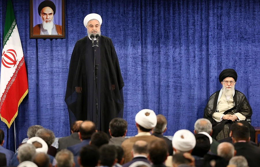 Iran’s supreme leader on Saturday backed President Hassan Rouhani’s suggestion that Iran may block Gulf oil exports if its own exports are stopped, according to his official website. (File photo: AFP)