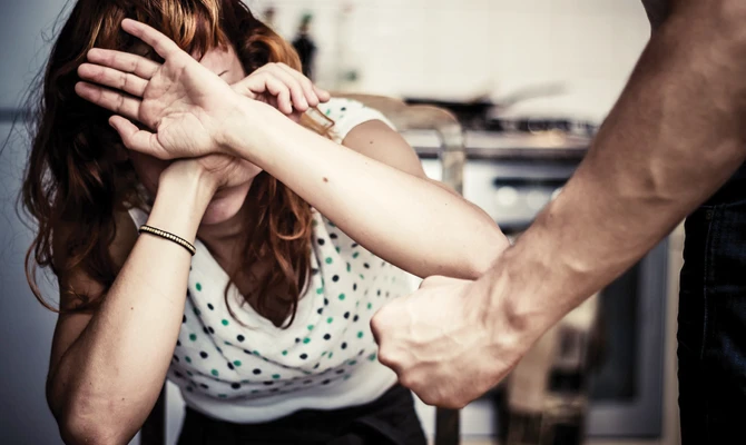 Why domestic abuse victims in KSA are turning to Twitter