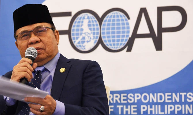 Moro Islamic Liberation Front (MILF) chairman Murad Ebrahim speaks during a forum with the Foreign Correspondents Association in Manila on July 24, 2018. (AFP / TED ALJIBE)