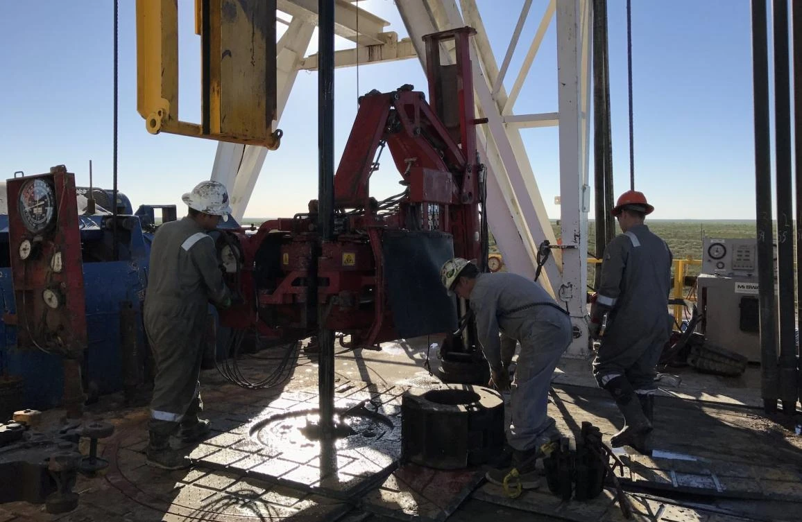 US crude inventories fell by 3.2 million barrels in the week to July 20 to 407.6 million barrels, compared with analyst expectations for a decrease of 2.3 million barrels. (Reuters)