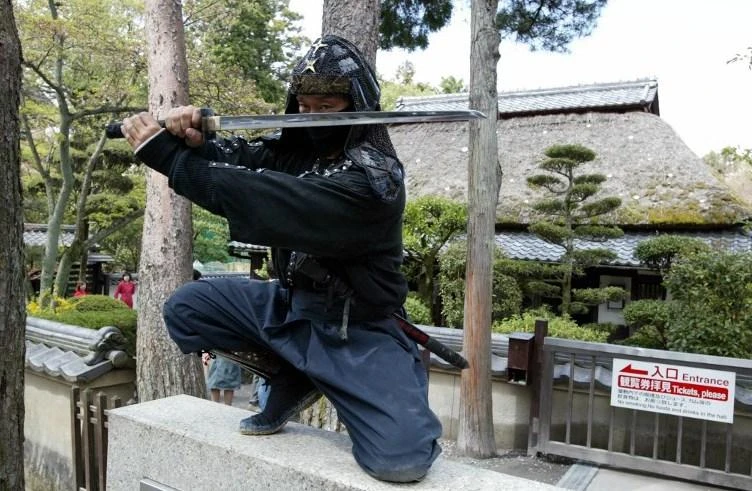 Wannabe ninjas plague Japan town after viral mix-up