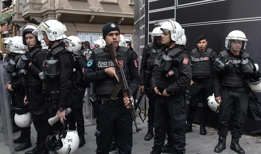 Turkish MPs approve ‘anti-terror’ law to replace state of emergency