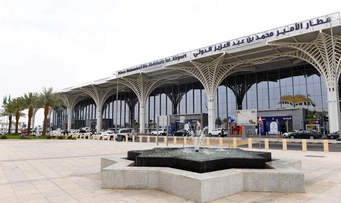 Saudi Civil Aviation Authority helps empower a new female professional team in Riyadh and Jeddah airports. (SPA)