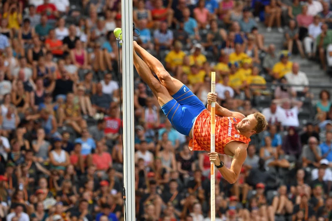 Netherlands' Pieter Braun competes in the men's decathlon Pole Vault event during the European Athletics Championships at the Olympic stadium in Berlin on August 8, 2018. / AFP / Andrej ISAKOVIC
