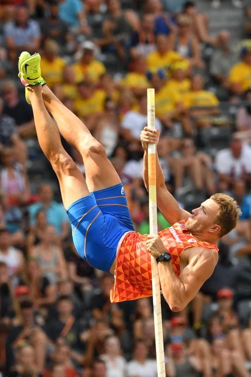 Netherlands' Pieter Braun competes in the men's decathlon Pole Vault event during the European Athletics Championships at the Olympic stadium in Berlin on August 8, 2018. / AFP / Andrej ISAKOVIC