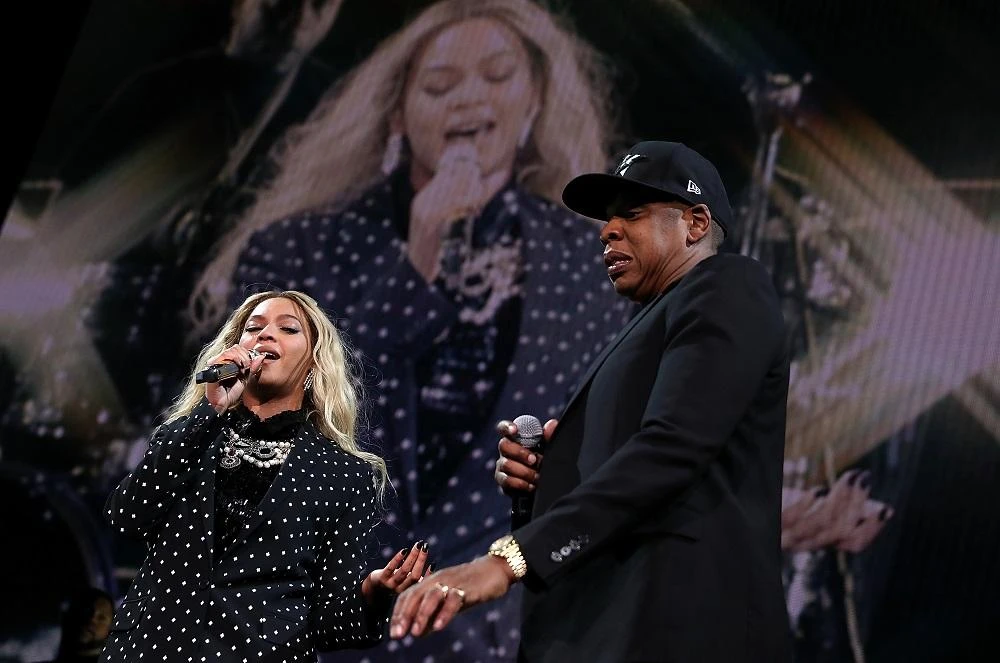 Beyonce and Jay Z perform during a Get Out The Vote concert Democratic presidential nominee former Secretary of State Hillary Clinton at Wolstein Center on November 4, 2016 in Cleveland, Ohio. (File photo: AFP)