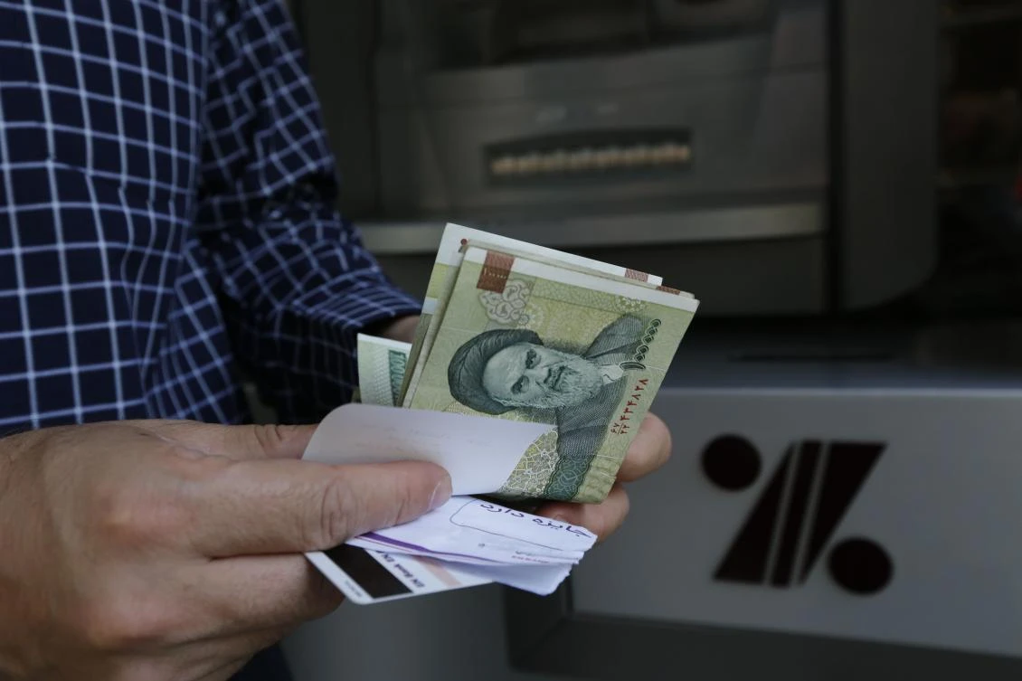 Iran braces for deepening economic crisis ahead of new US sanctions