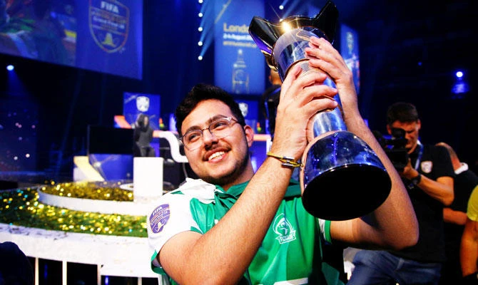 Mosaad 'MSDossary' Aldossary of Saudia Arabia celebrates after defeating Stefano 'Pinna' Pinna of Belgium in the Final of the FIFA eWorld Cup 2018 at The O2 Arena in London, Britain, in this August 4, 2018 photo. (REUTERS)