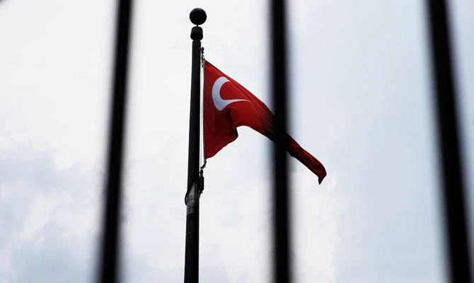The Turkish flag flies at the Embassy of Turkey in Washington, US, August 6, 2018. (REUTERS)