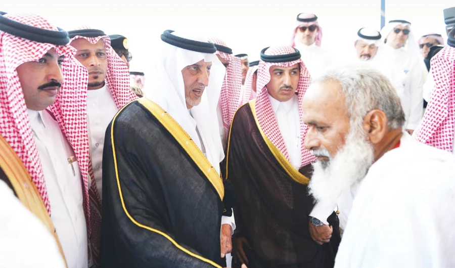 Makkah governor inspects reception center for Hajj pilgrims