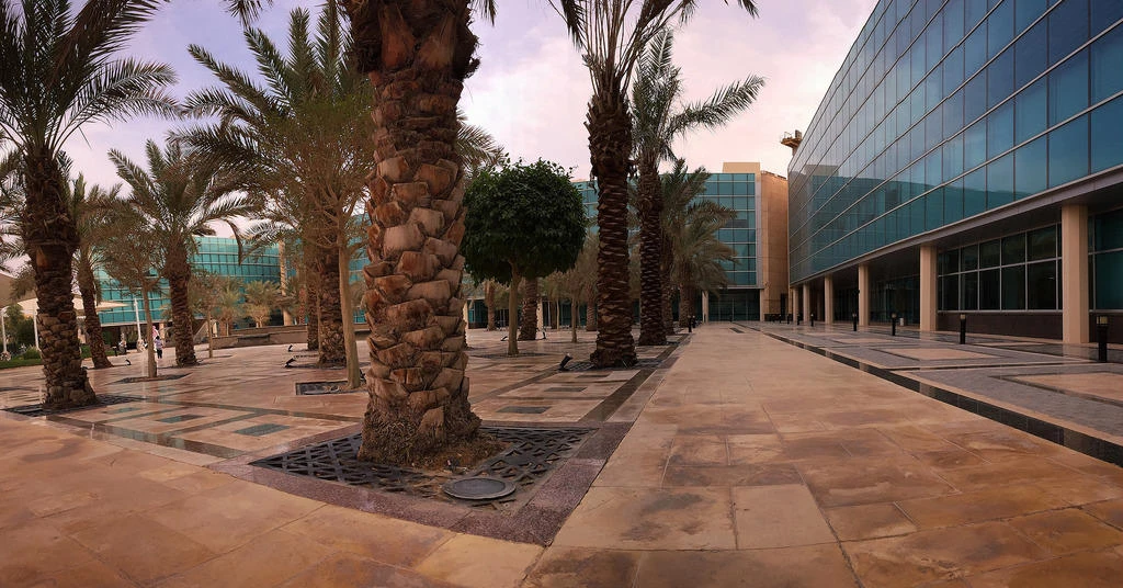 The Saudi Commission for Tourism & National Heritage (SCTH) in Makkah will launch a tourist accommodation project for young business people in Jeddah. (Flickr)