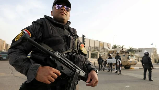 A member of the special police forces stand guard in Cairo, Egypt. (File photo: Reuters)