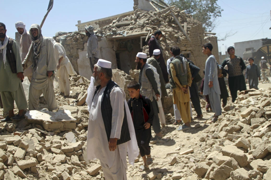 Guns fall silent in Ghazni after Afghan troops force Taliban out