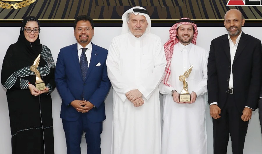 Sofana Dahlan, founder of Tashkeil; Malaysian Consul General Dato Mohammed Ali bin Selamat; Saudi media and political analyst Khaled Almaeena; Khashoggi Holding Group Vice Chairman Hassan Khashoggi and Mohamed Rafeeq, CEO, My Events International Saudi Arabia, at the event in Jeddah recently. (Photo/Supplied)