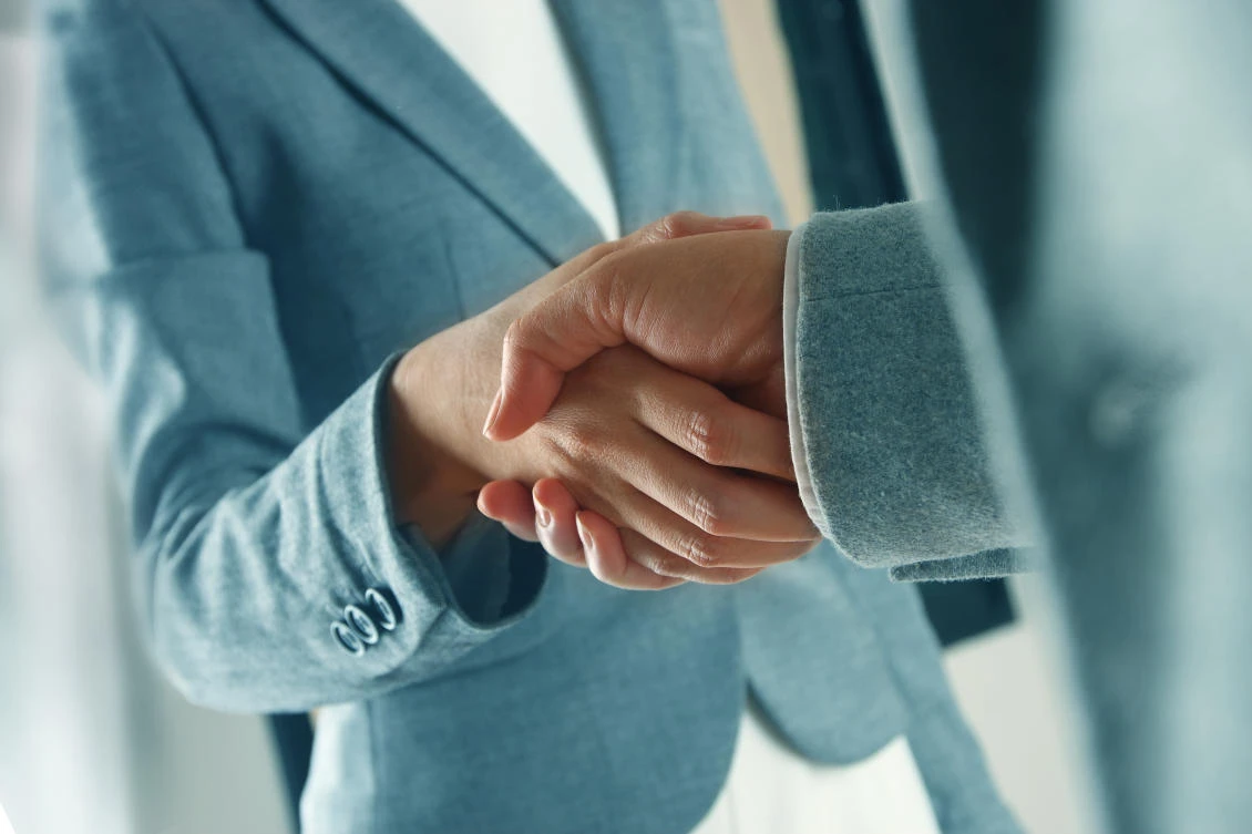 A Swedish Muslim woman, whose job interview was ended after she refused to shake hands with a male interviewer due to her faith, has won a compensation. (Shutterstock)