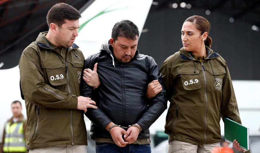 Two arrested in Chile over bomb threats that caused flight chaos