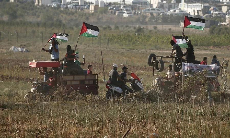 The border was closed after a weekend of demonstrations. (Mahmud Hams/AFP)