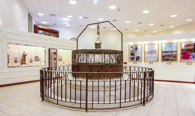 The old rails and bucket of the Zamzam well preserved in a museum. (SPA)