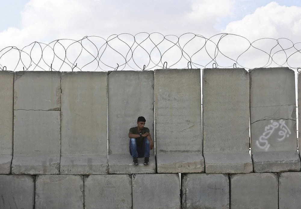 Israel reopens people crossing with Gaza Strip