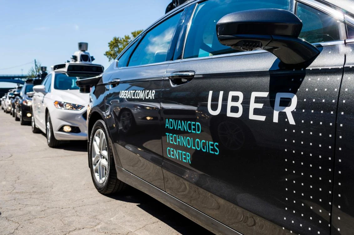 Toyota to invest $500 mln in Uber for self-driving cars