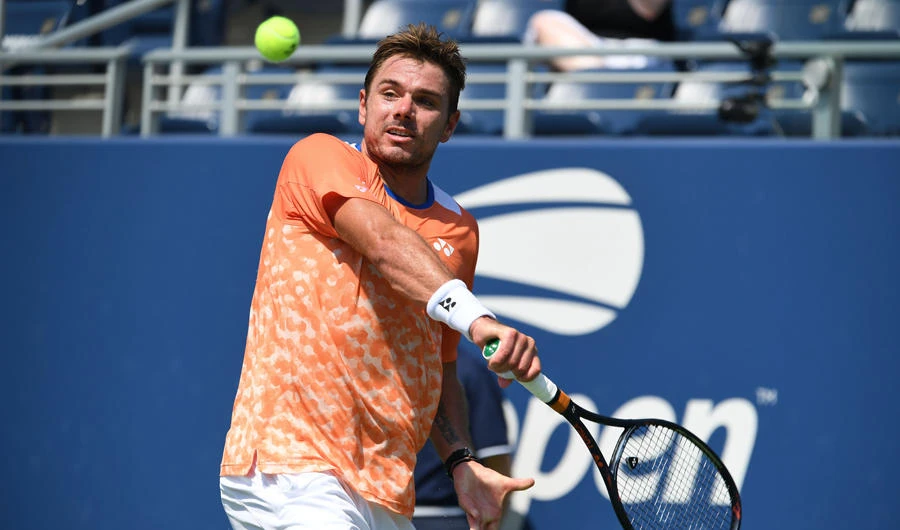 Stan Wawrinka survives while Andy Murray is sent packing from US Open
