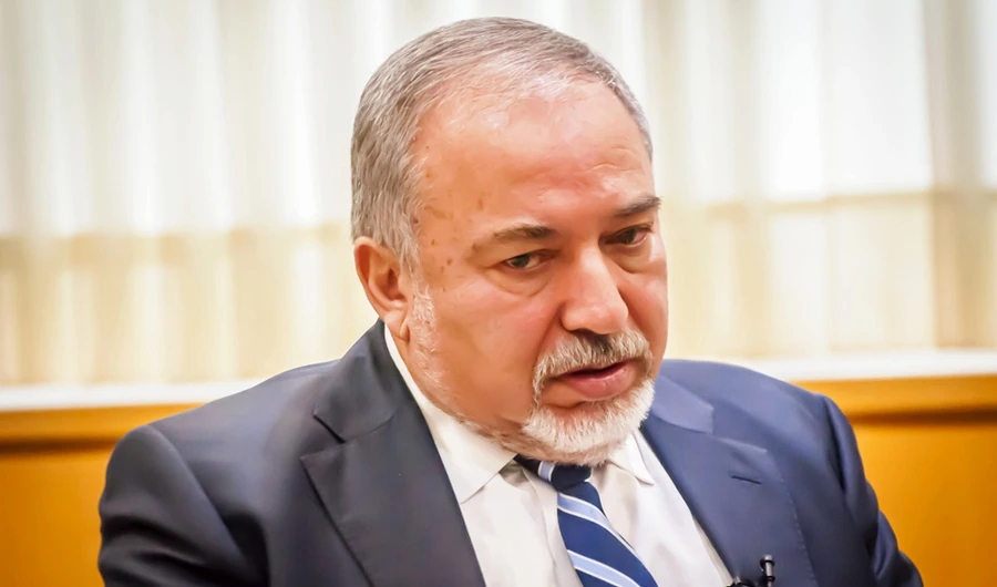 Israel will not  be bound by post-war deals on Syria, says  Lieberman