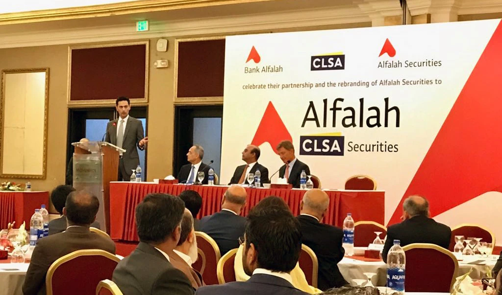Atif Mohammed Khan, CEO of Alfalah Securities, at the ceremony for the signing of the agreement between CLSA and his company. (AN photo)