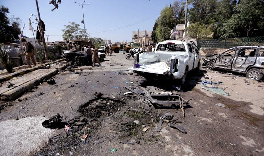 Killer blast strikes north Syria town as regime troops target Idlib fighters