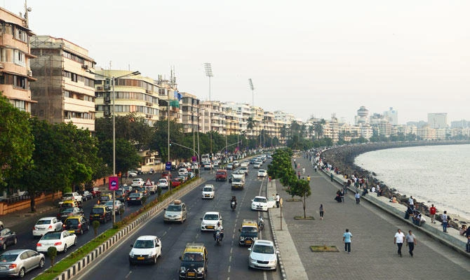 This photo taken on November 8, 2017 shows the Marine Drive seafront in Mumbai. (AFP)