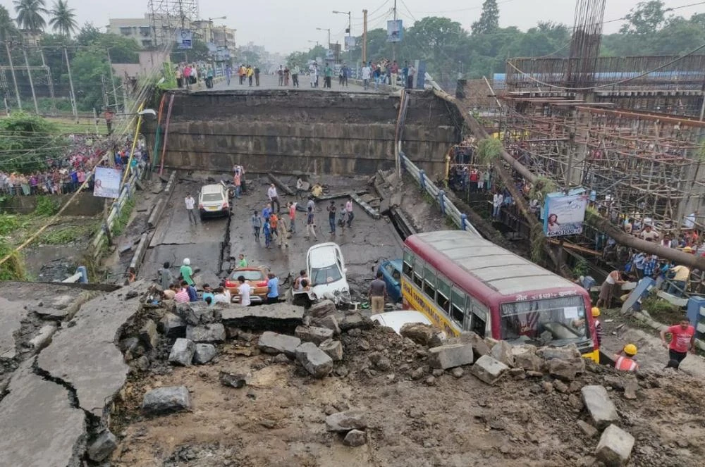 Up to 20 people were feared trapped under the debris. (Courtesy Twitter)