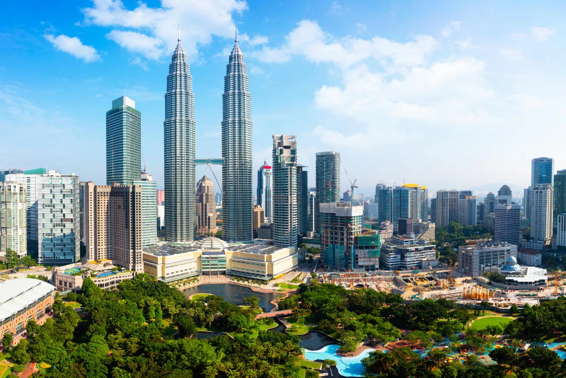 Malaysian Muslim lesbian couple caned in public punishment