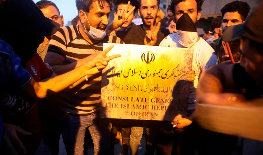 Iranian Consulate in Basra set on fire