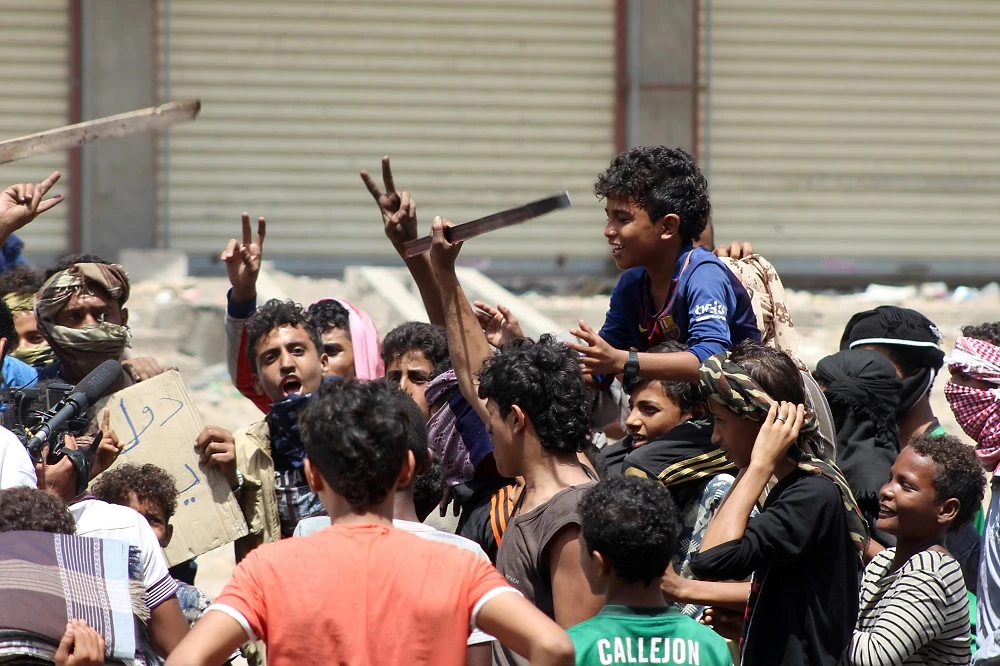 Yemen C.Bank takes steps to ease pressure on citizens amid currency crisis