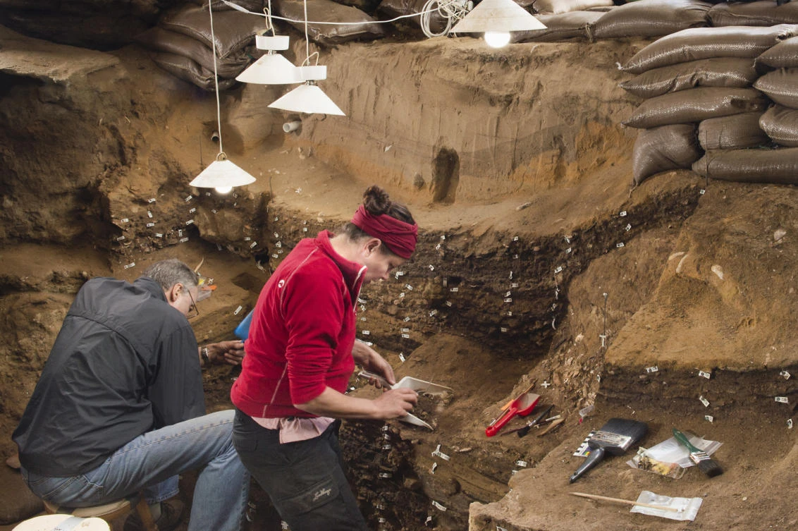 Prehistoric ‘hashtag’ may be world’s oldest drawing: study
