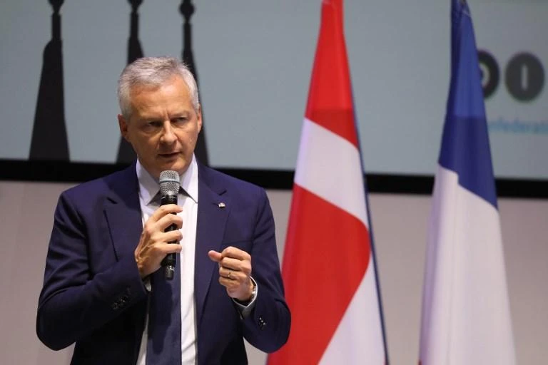 France unveils major tax cuts as growth flags