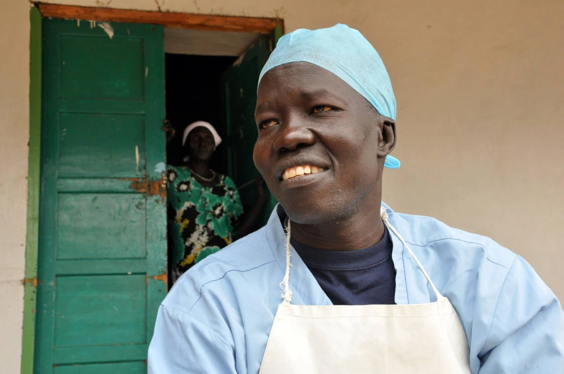 Evan Atar Adaha, head surgeon and medical director of a hospital in Bunj, north-eastern South Sudan, won on September 25, 2018 the UNHCR’s 2018 Nansen Refugee Award. (AFP)