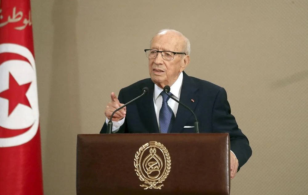 Tunisia reforms face fresh strain after president ends political tie-up