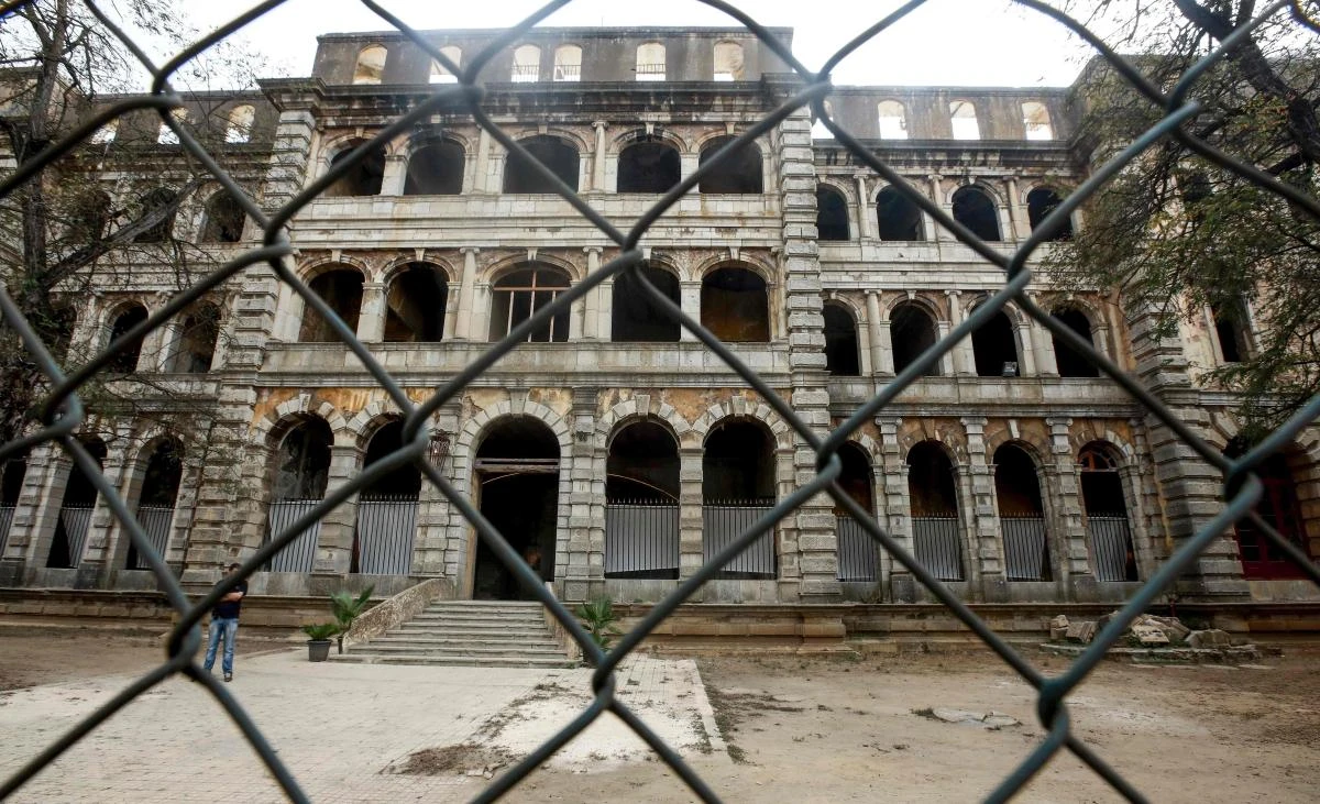 Arab diplomats, French and British officers, but also Egyptian film stars all flocked to the Sofar Grand Hotel before the 1975-1990 conflict forced it to close down. (AFP)
