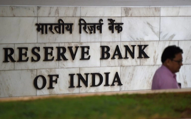 India central bank eases cash rules for lenders amid credit crunch fears