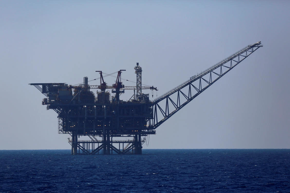 An Israeli gas platform is seen in the Mediterranean sea August 1, 2014. (Reuters)
